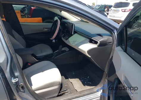 2021 Toyota Corolla Le z USA, uszkodzony, nr VIN JTDEPMAE1MJ179250